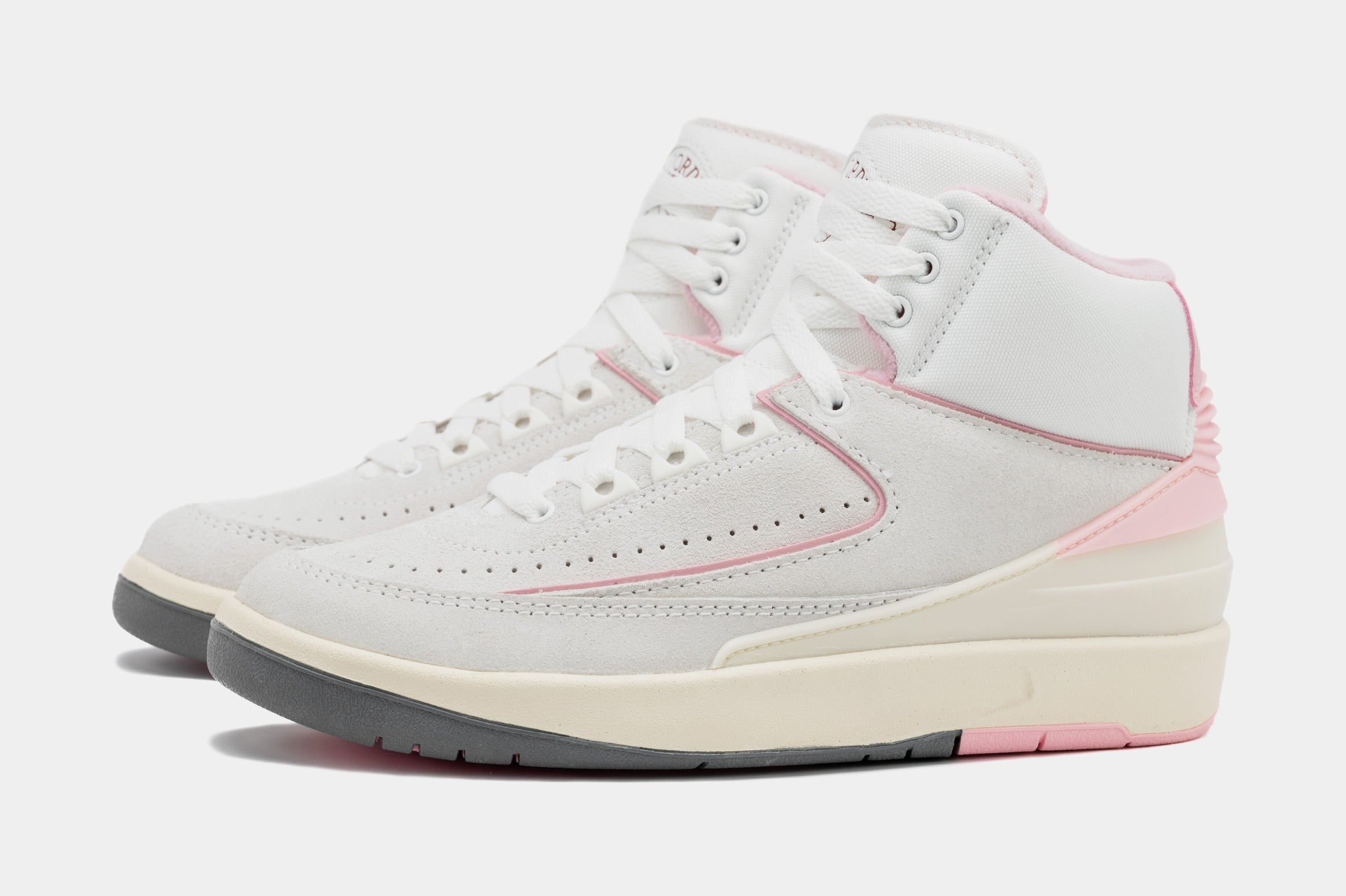 Air Jordan 2 Retro Soft Pink Womens Lifestyle Shoes (Summit White/Medium Soft Pink)