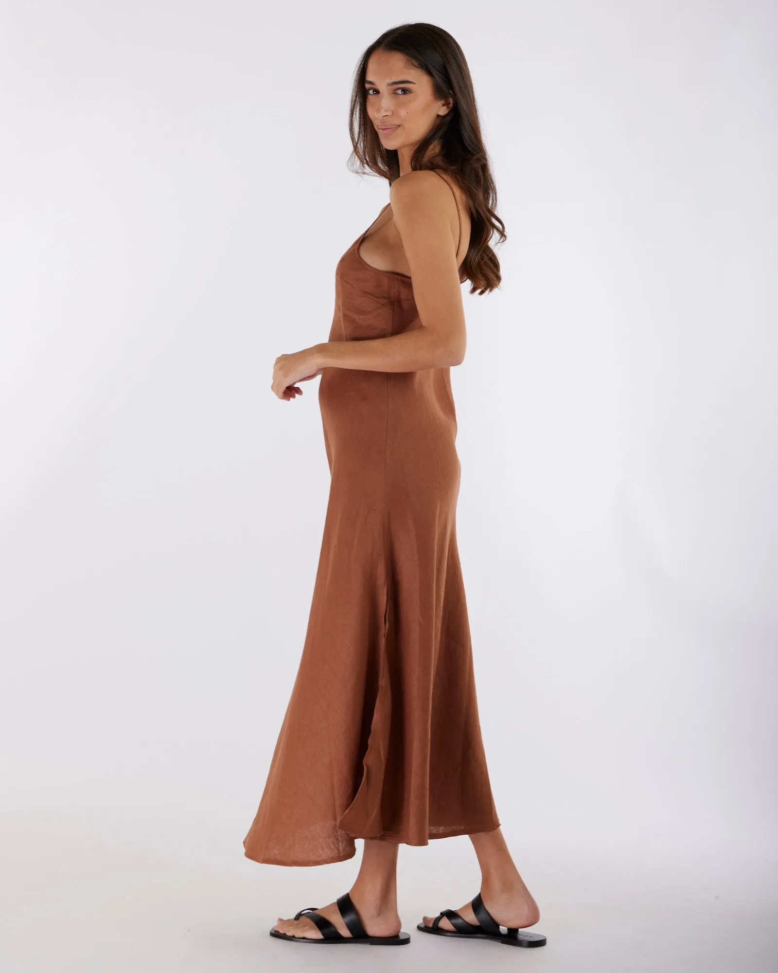 Evangeline Linen Dress - Cinnamon